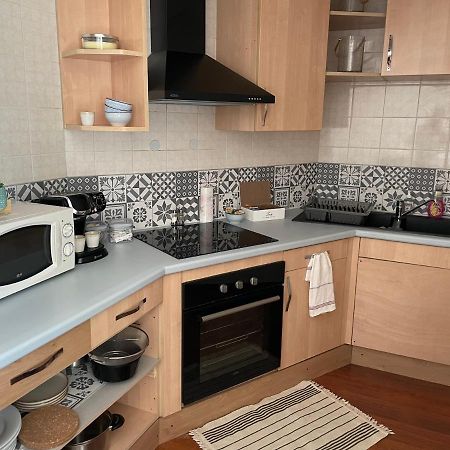 Appartement 2 Chambres Avec Parking Prive Gratuit ดีจอง ภายนอก รูปภาพ