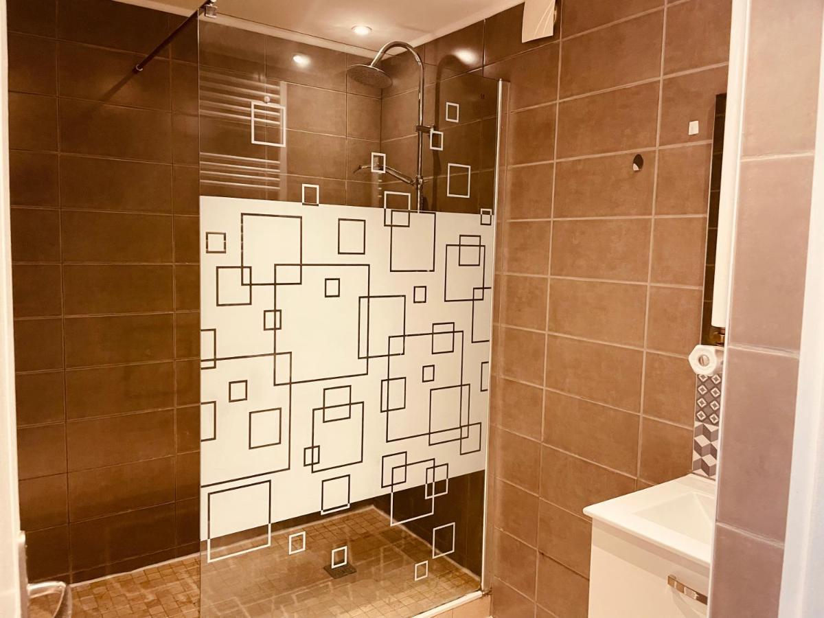 Appartement 2 Chambres Avec Parking Prive Gratuit ดีจอง ภายนอก รูปภาพ